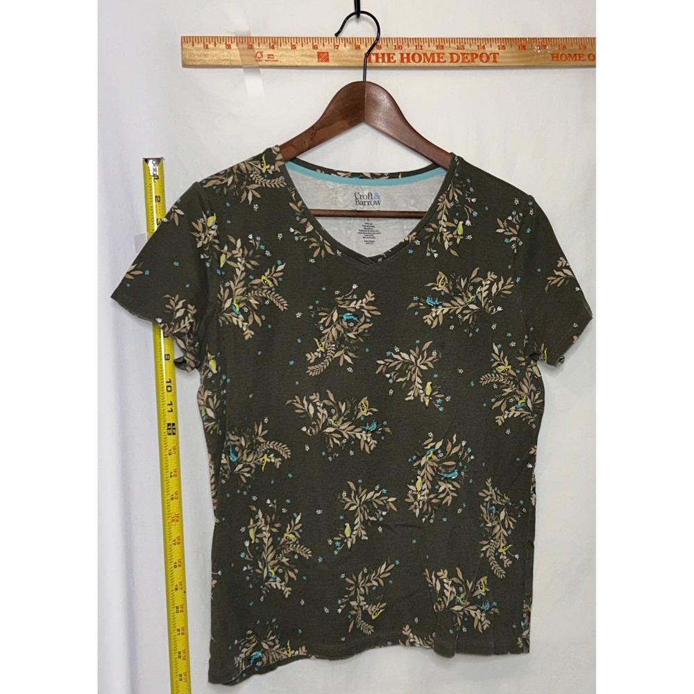 Croft & Barrow The‎ Classic Tee Women's Green Floral Print V Neck T Shirt Size L